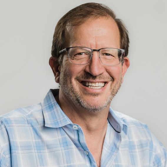 Andy ist Experte für KI und Cyber-Resilienz