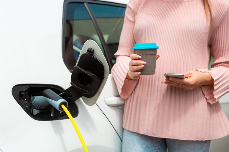 Cybersicherheit - zentral für erfolgreiche Nutzung gewerblicher E-Autos